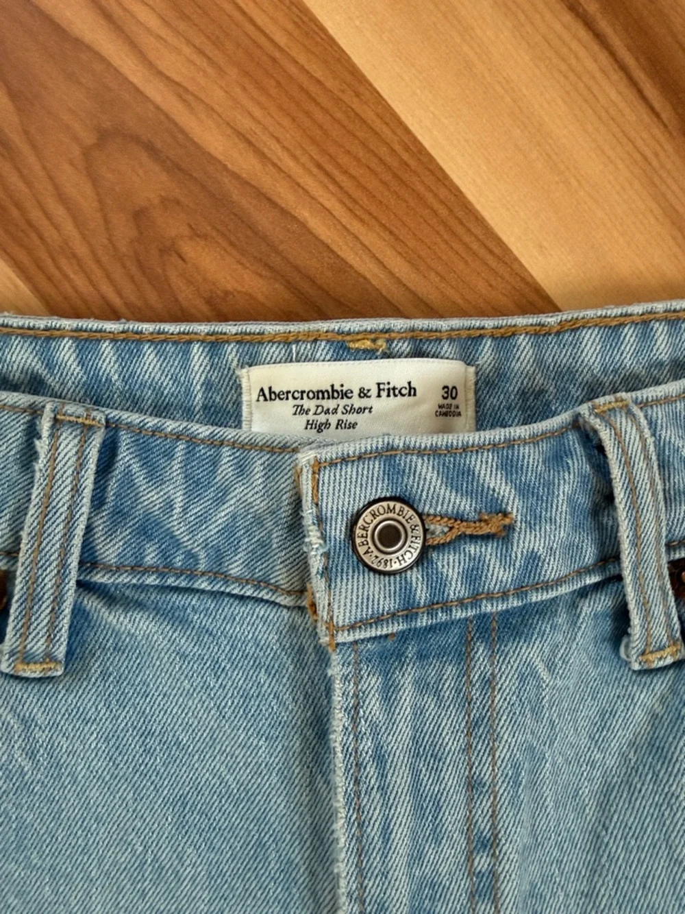 Abercrombie & Fitch Light Blue Denim Jean Shorts - Picture 2 of 5